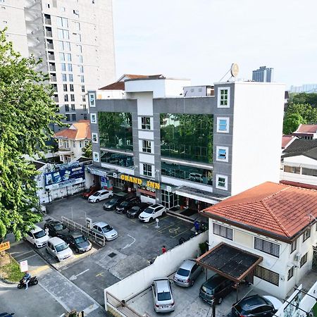 Grand Inn Hotel - Macalister Road Джордж Таун Екстериор снимка
