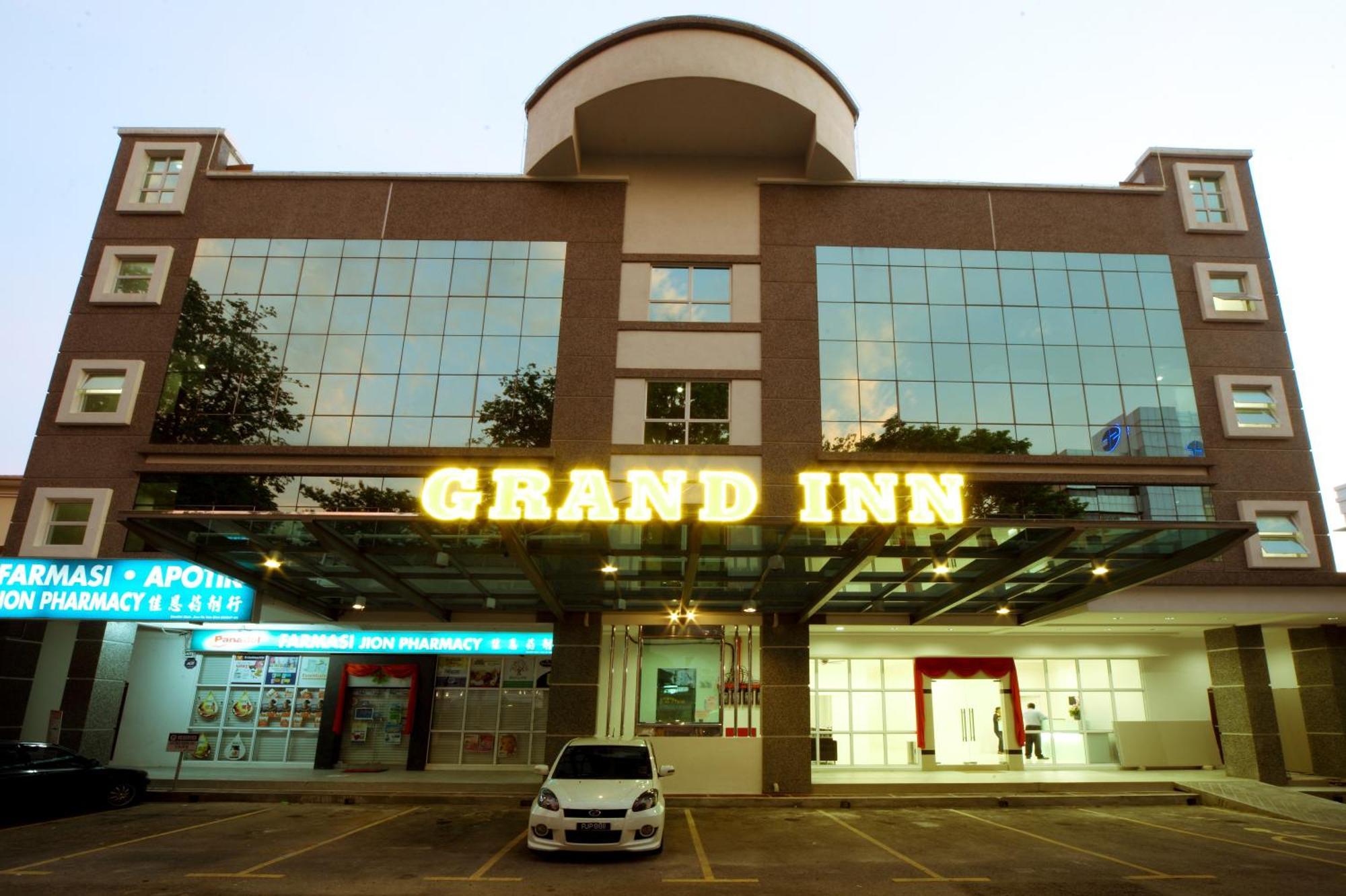 Grand Inn Hotel - Macalister Road Джордж Таун Екстериор снимка