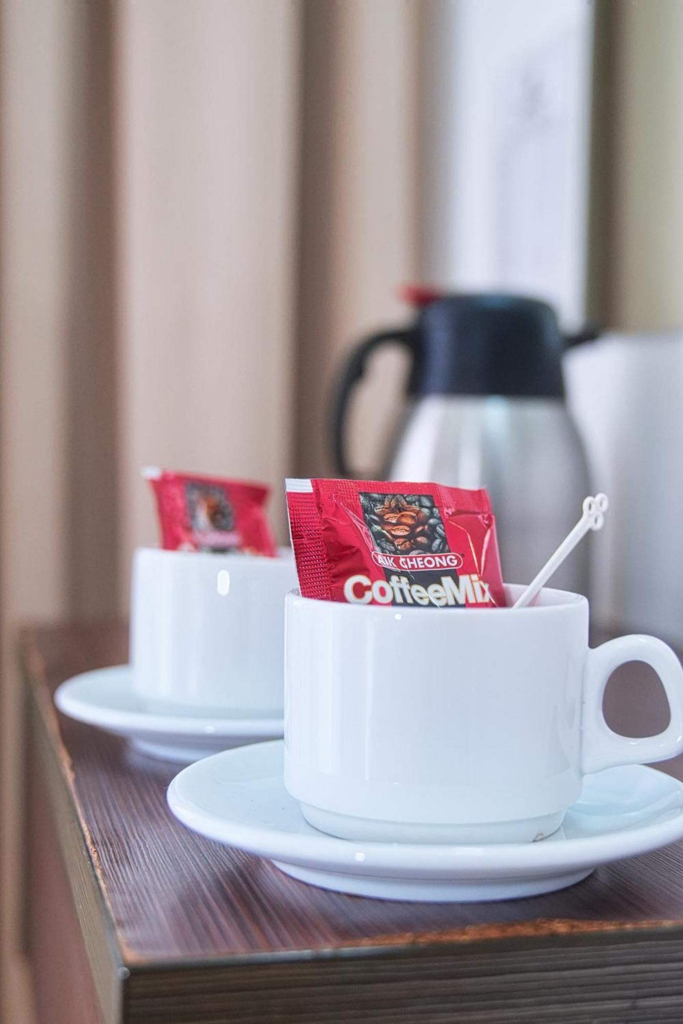 Grand Inn Hotel - Macalister Road Джордж Таун Екстериор снимка