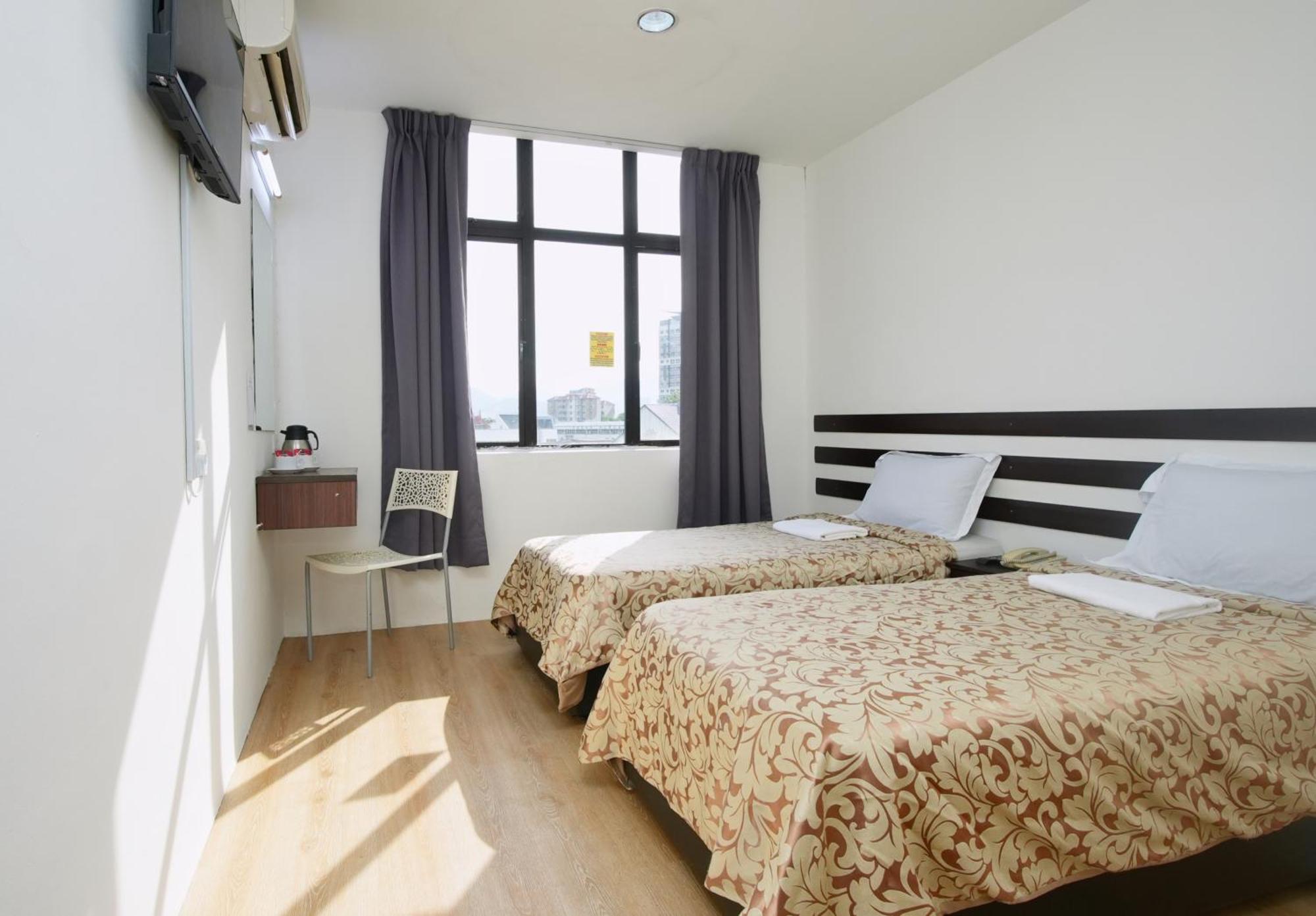 Grand Inn Hotel - Macalister Road Джордж Таун Екстериор снимка