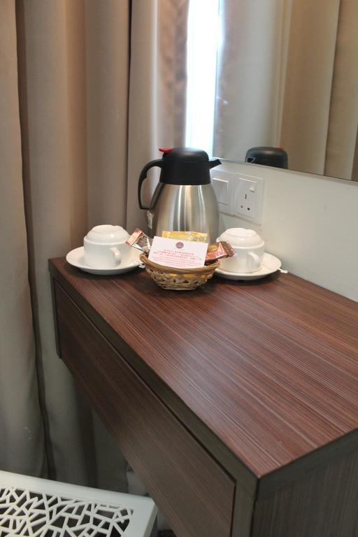 Grand Inn Hotel - Macalister Road Джордж Таун Екстериор снимка