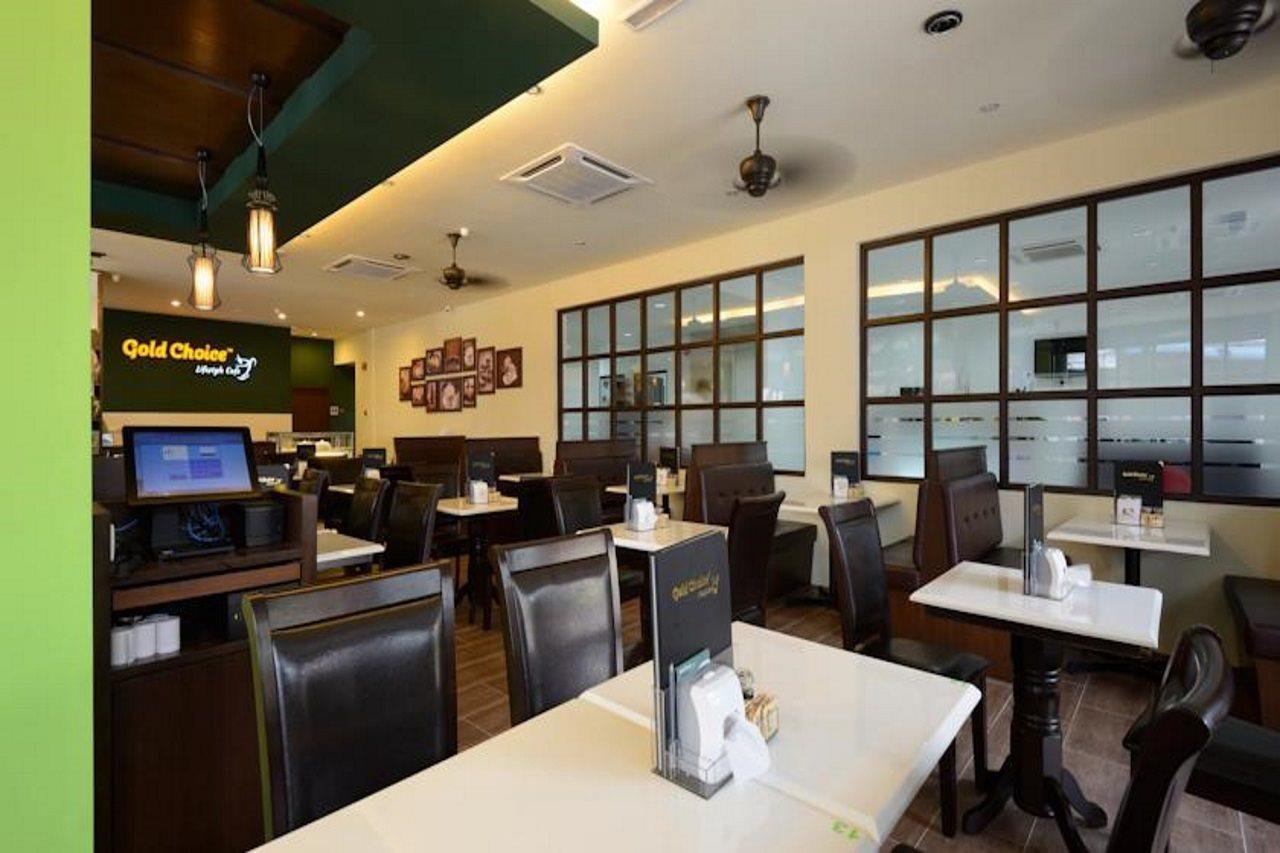Grand Inn Hotel - Macalister Road Джордж Таун Екстериор снимка