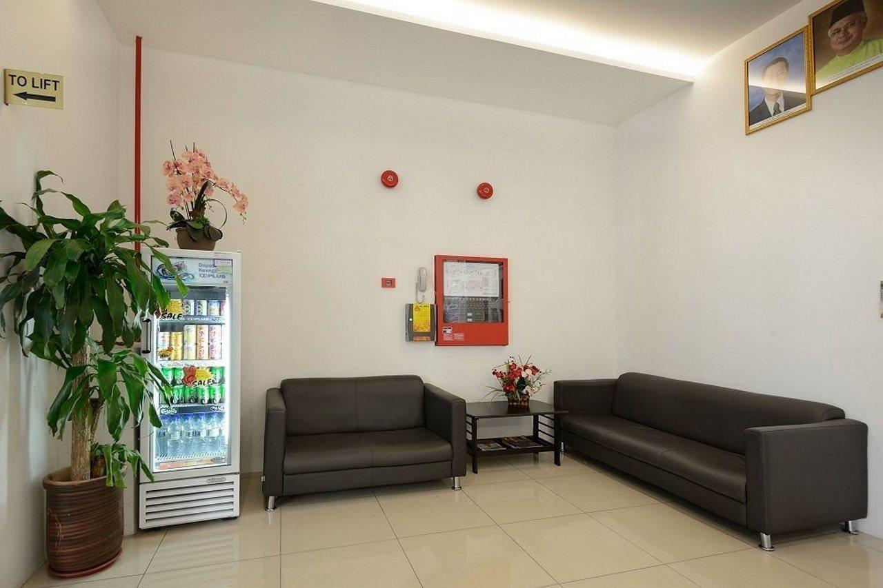 Grand Inn Hotel - Macalister Road Джордж Таун Екстериор снимка